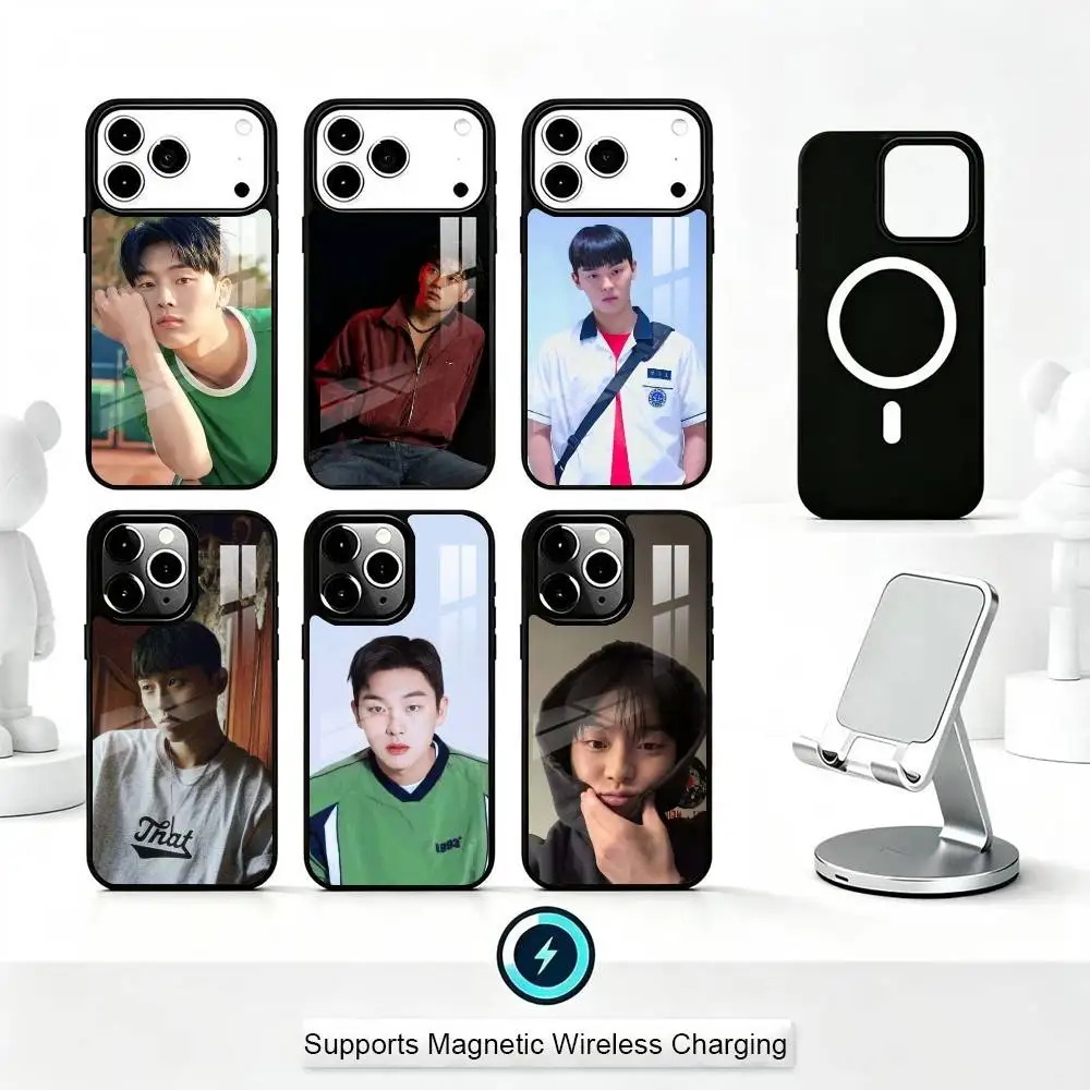 

Actor C-Choi Hyun Wook Phone Case For iPhone17,16,15,14,13,12,11 Plus,Pro Supports Magnetic Wireless Charging