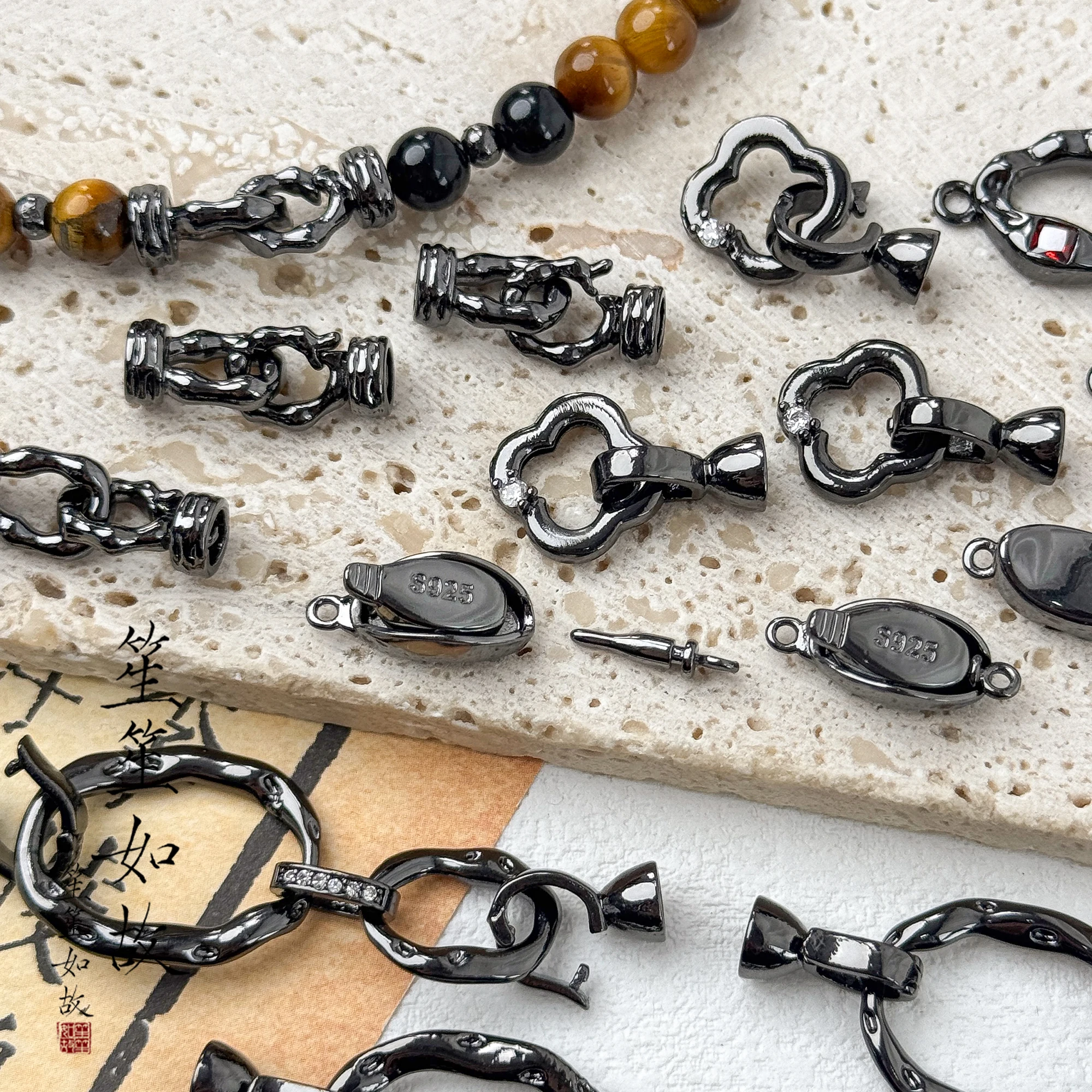 1 ピース銅メッキガンブラック象嵌ジルコンテール接続バックル DIY ブレスレットネックレスジュエリー Accessorie 素材卸売