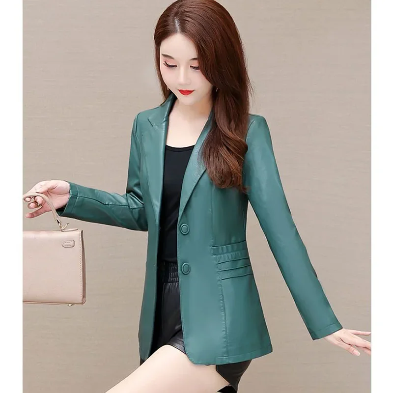 세련된 캐주얼 가죽 자켓 여성용 오버코트 새로운 가을 패션 슬림 짧은 오토바이 하이 엔드 정장 가죽 자켓 아웃웨어 XQ13