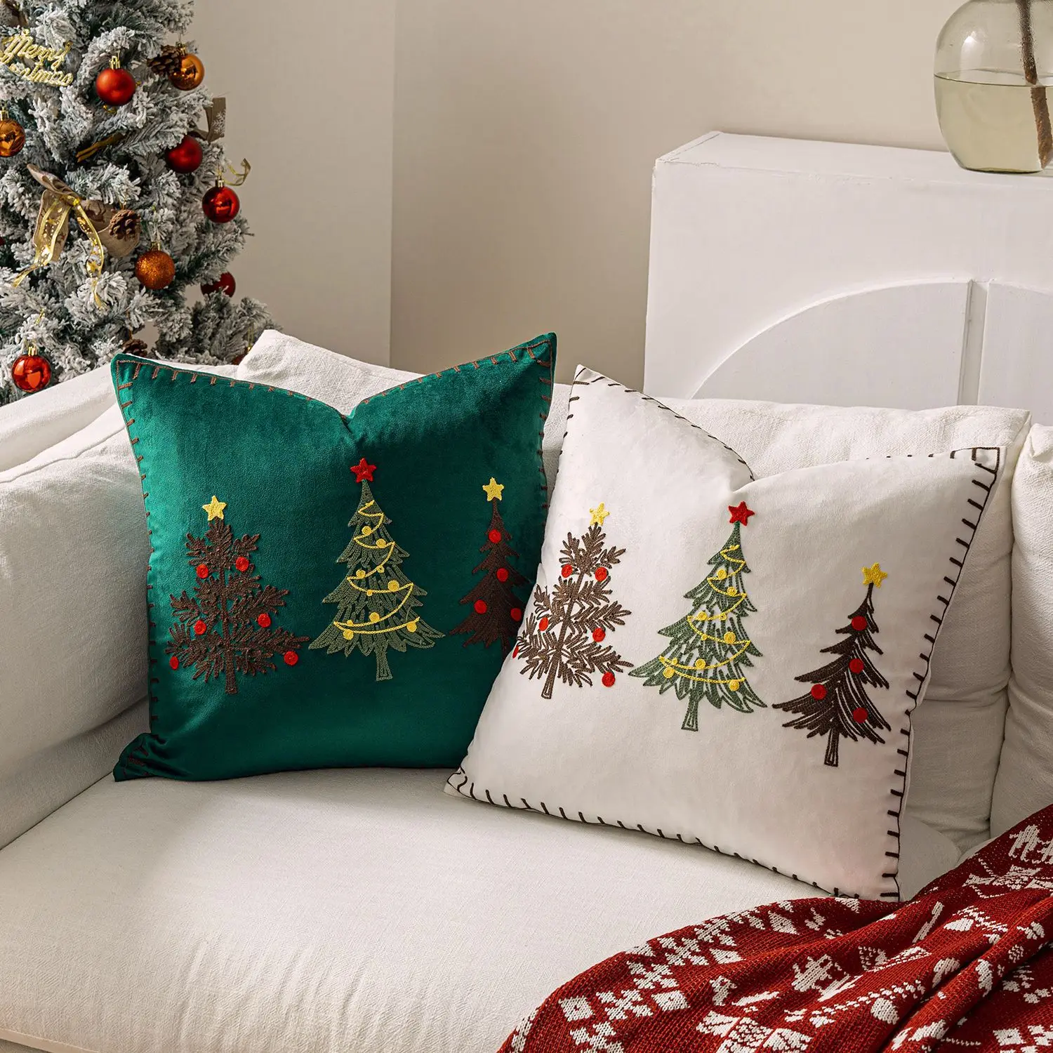 

Christmas Tree Embroidered Velvet Cushion Cover 45x45cm Solid Color Pillow Case for Xmas New Year Home Decor Party Gift