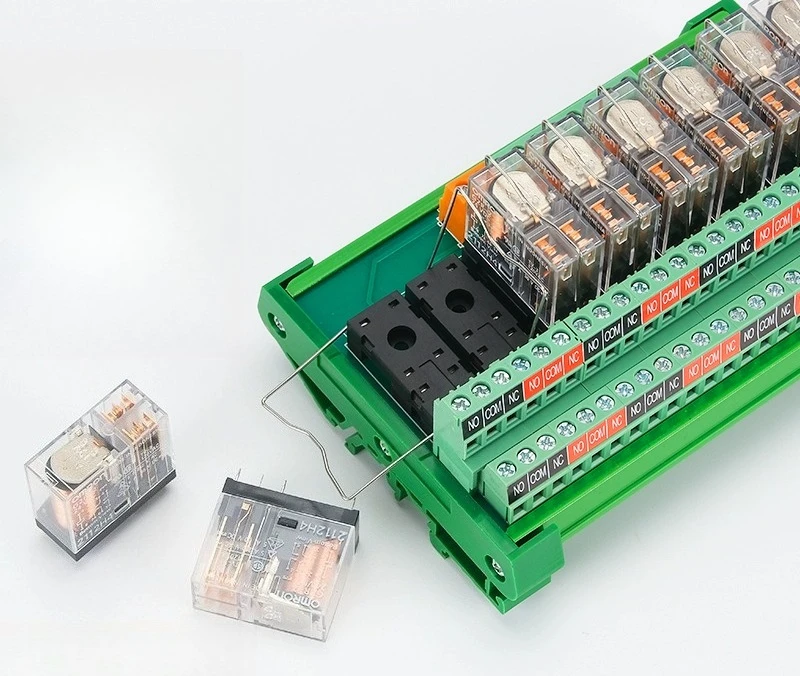 G2RL-1-E DC24 | Relè di potenza Omron serie G2RL, SPDT, bobina 24V cc, Pannello 16A | RS