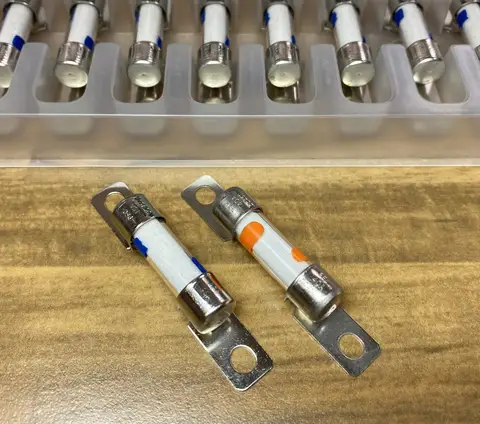 1pcs VFUSE PEC new energy high-voltage fuse 20A 40A auto special fuse DC450V