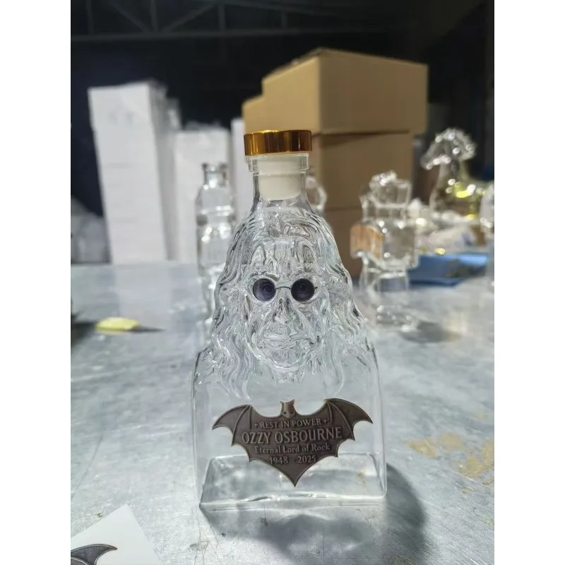 Bouteille de whisky commémorative Ozzy Osbourne 'Back to the Beginning', décoration de maison, bouteille de vin, Collection artisanale, nouvelle collection
