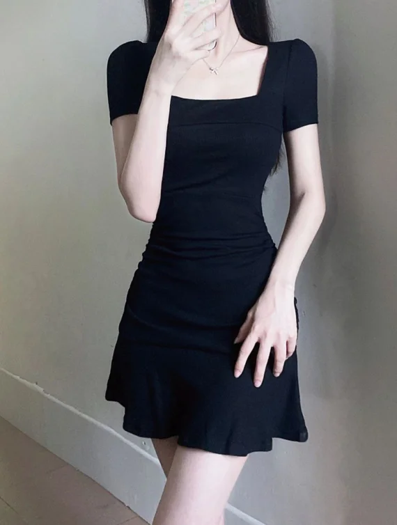 

Tight fitting square neck short sleeved hip dress