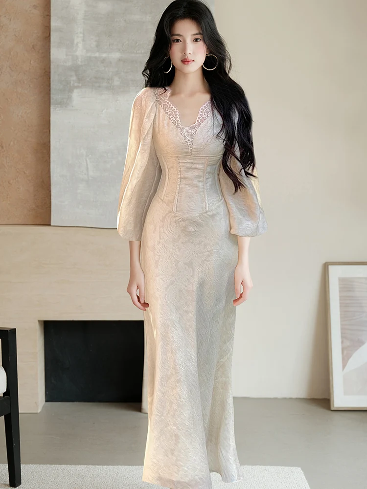 

2026 Fashion Jacquard Long Sleeve Chic Lace V-Neck Dress Women Elegant Luxury Evening Dress Spring Autumn Korean Bodycon Dresses