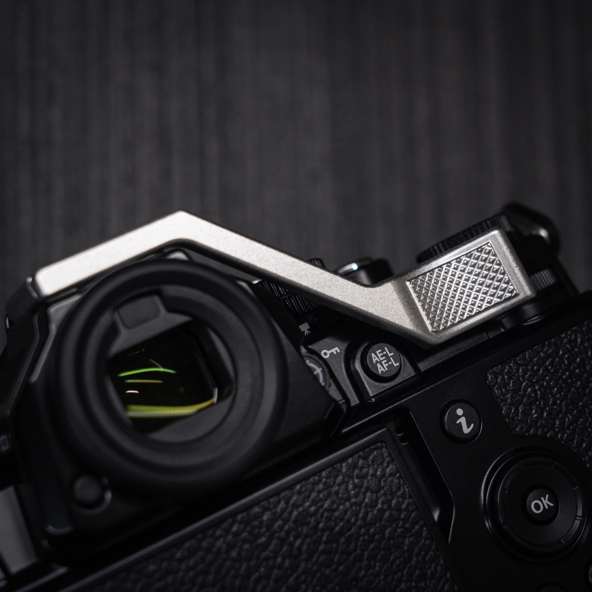 Aluminium-Metall-Handgriff mit Daumenaufnahme für Nikon ZF Kamera – Detail 14