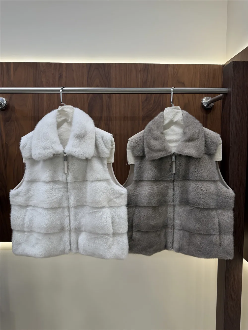Women's Stand up Collar Knitted Patchwork Mink-Panelled Vest Sleeveless Fur Contrast Classic Casual Elegant Commuting Coat