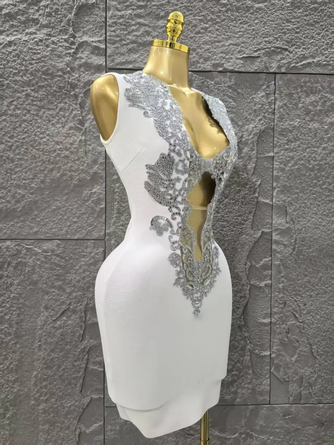 Biała Sukienka Mini Bandage Bez Rękawów z Dekoltem V, Cekinami, Obcisła, Seksowna, Modna na Imprezę, Do Klubu Nocnego, Urodziny