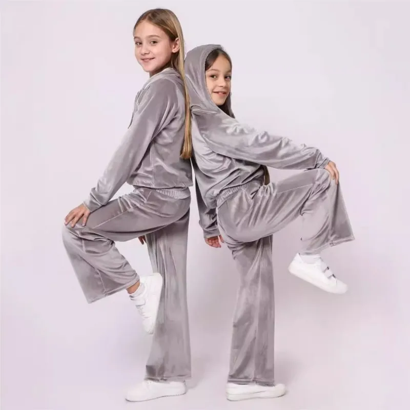 

2025 Autumn Winter Kids Sporty Velvet Two-Piece Set Pure Color Hooded Vest with Cozy Sweatpants Warm Comfortable Kids Outfits