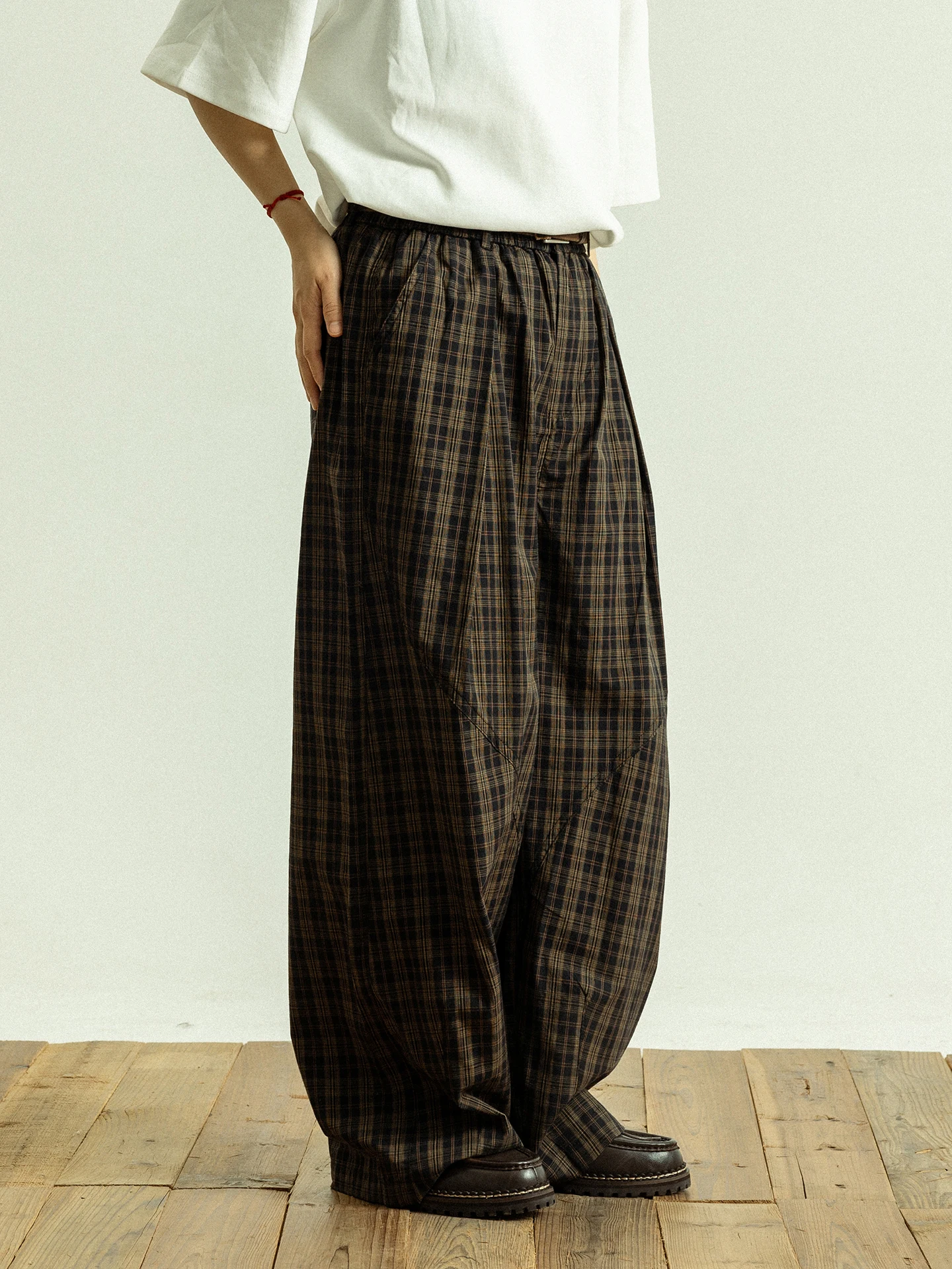 

GoodNorth Retro Japanese Plaid Casual Pants Loose Wide Leg Straight Cut for Men And Women Comfortable Lazy Style Long Trousers