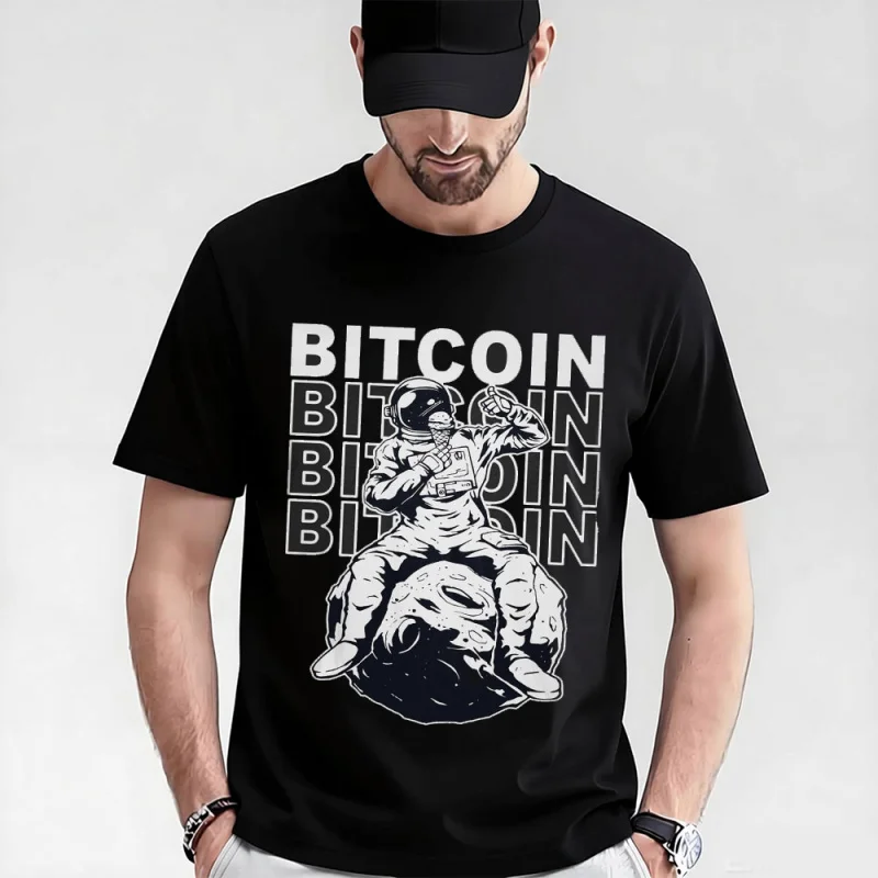 

Bitcoin To The Moon Crypto style Gift t shirt for Crypto Traders BTC Fan Bitcoin Symbol printed Graphic clothes All size tops