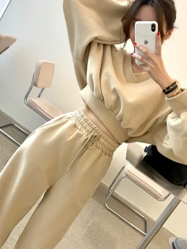 Chic V-Neck Short Sleeve Fleece Hoodie High Waist Wide Leg Casual Pants Two-Piece Set Women's Autumn Winter Fashion Versatile