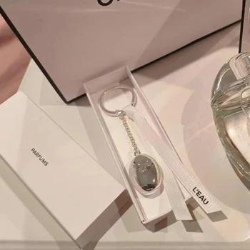여아용 향수 병 모양 키체인 수집가 에디션 VIP 선물, 동일한 실버 에그 백 펜던트, 귀여운 홈 장식, 크리스마스 선물
