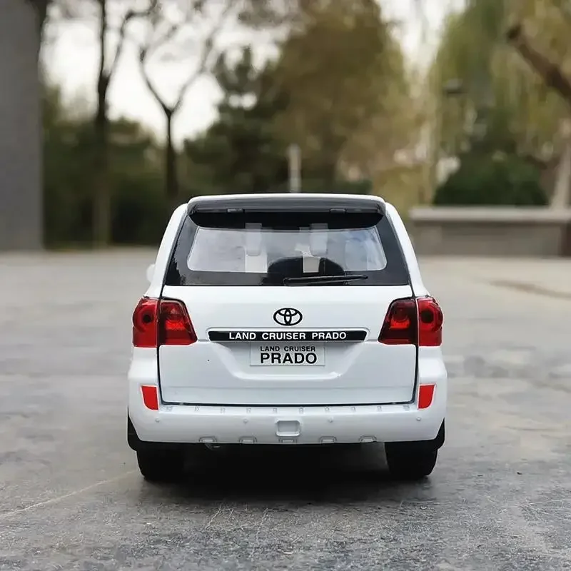 1:24 لاند كروزر سبيكة سيارة نموذج الأطفال محاكاة سيارات لعبة هدية عيد ميلاد دييكاست سبيكة نموذج سيارة تحصيل #5