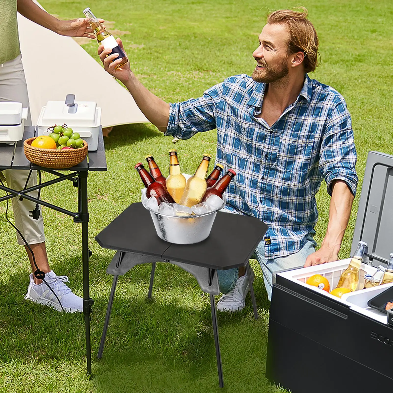 접이식 캠핑 테이블: 컴팩트한 아웃도어 라이프를 위한 선택