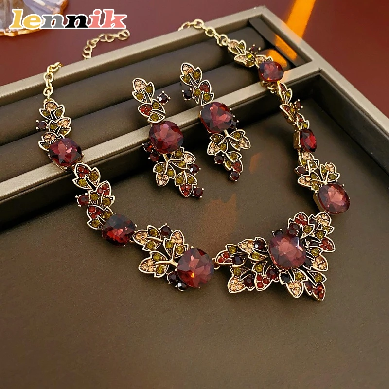 LENNIK Retro Square Leaf Diamond Necklace, Women's Vintage Luxury Clavicle Chain, High-end Temperament Jewelry Set, Hot Sale