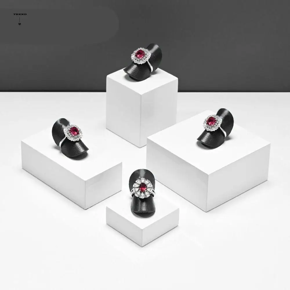 

5PCS PU Rings Display Pads Multifunctional Simple Earrings PU Card Holder Organizer Jewelry Packaging Earrings Display Rack