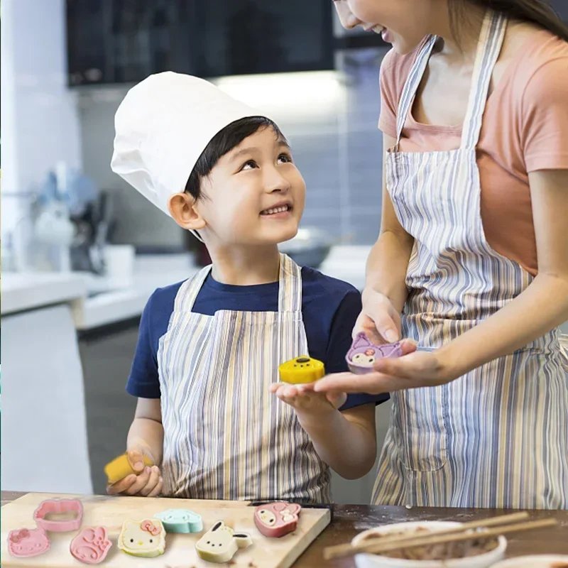 8 Teile/satz Sanrio Cookies Form Anime Hallo Kitty Melody Cinnamonroll Zubehör Backen Werkzeuge Cartoon Präge Gebäck Form Geschenk