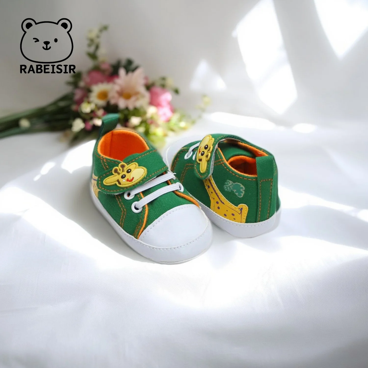 الرجال والنساء طفل حذاء قماش 0-18 أشهر طفل حذاء طفل صغير الكرتون حذاء قماش لينة وحيد عدم الانزلاق