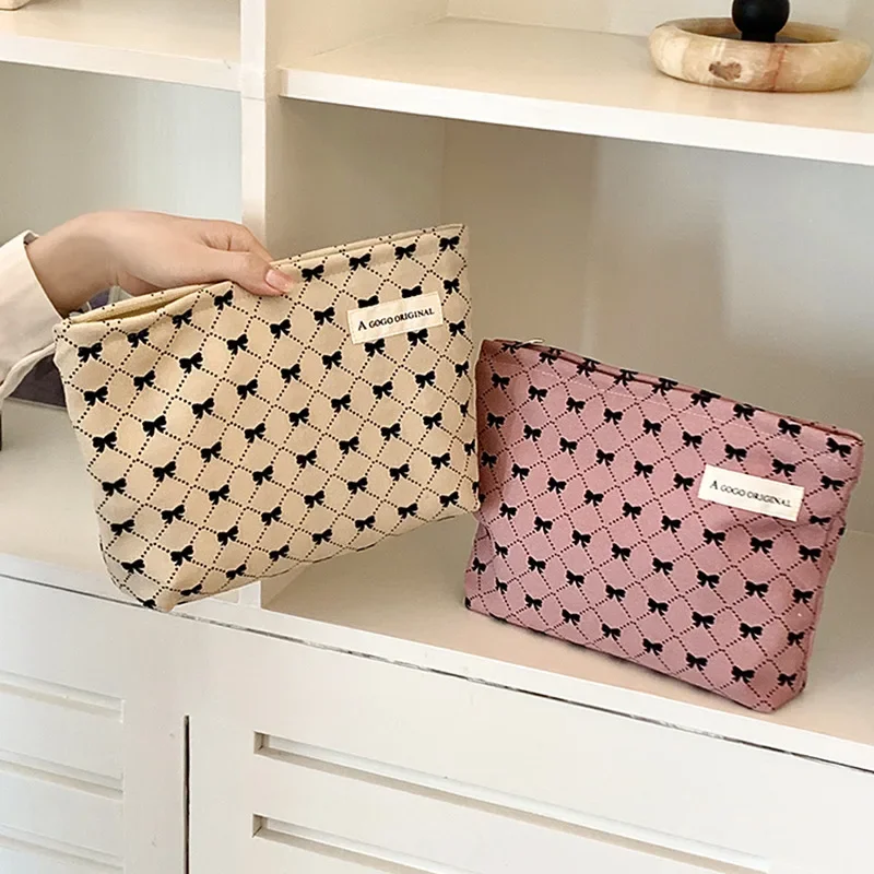 Sweet Korean Fashion Make Up Case for Girl Black Pink Color Bowknot Style Cosmetic Bags for Women Travel Portable Diaper Bag