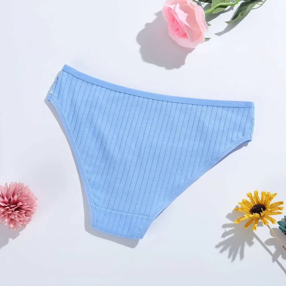 Comfortable Lace Lace Underpants Low Waist Solid Color Women's Underwear Briefs Cotton Triangle Panties Four Seasons