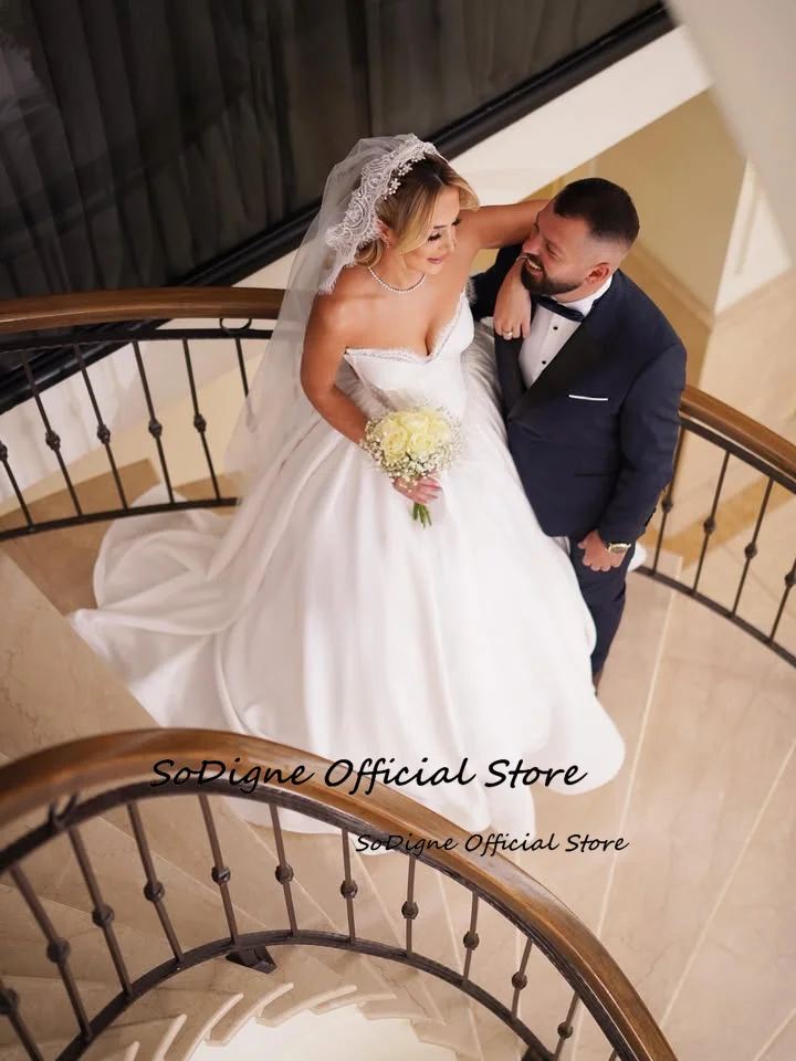 SoDigne A-line Abiti da sposa in raso/pizzo Sweetheart Abito da sposa senza maniche Abito da sposa lungo da spiaggia Robe De Mairee Personalizzato