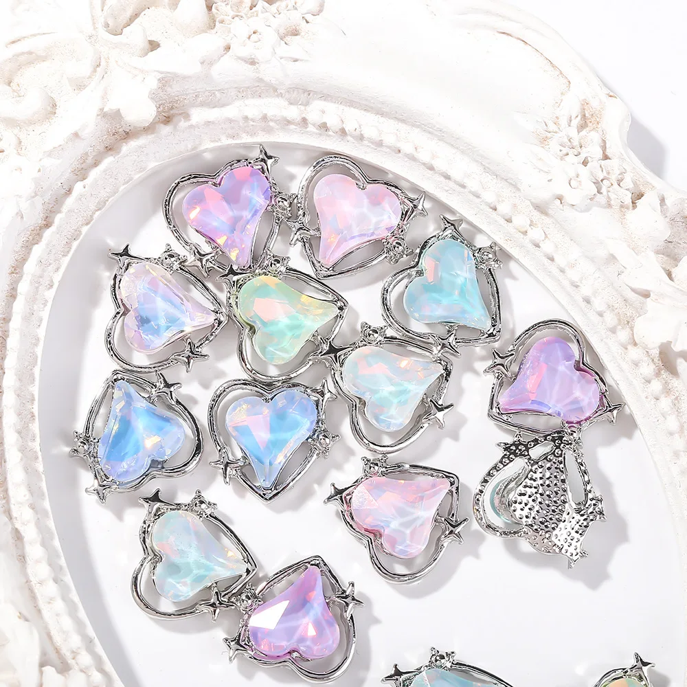 10pcs/lot Popular Aurora Pointed Bottom Shaped Diamond Twisted Peach Heart Embedding Diamond Simple Style Silver Nail Decoration