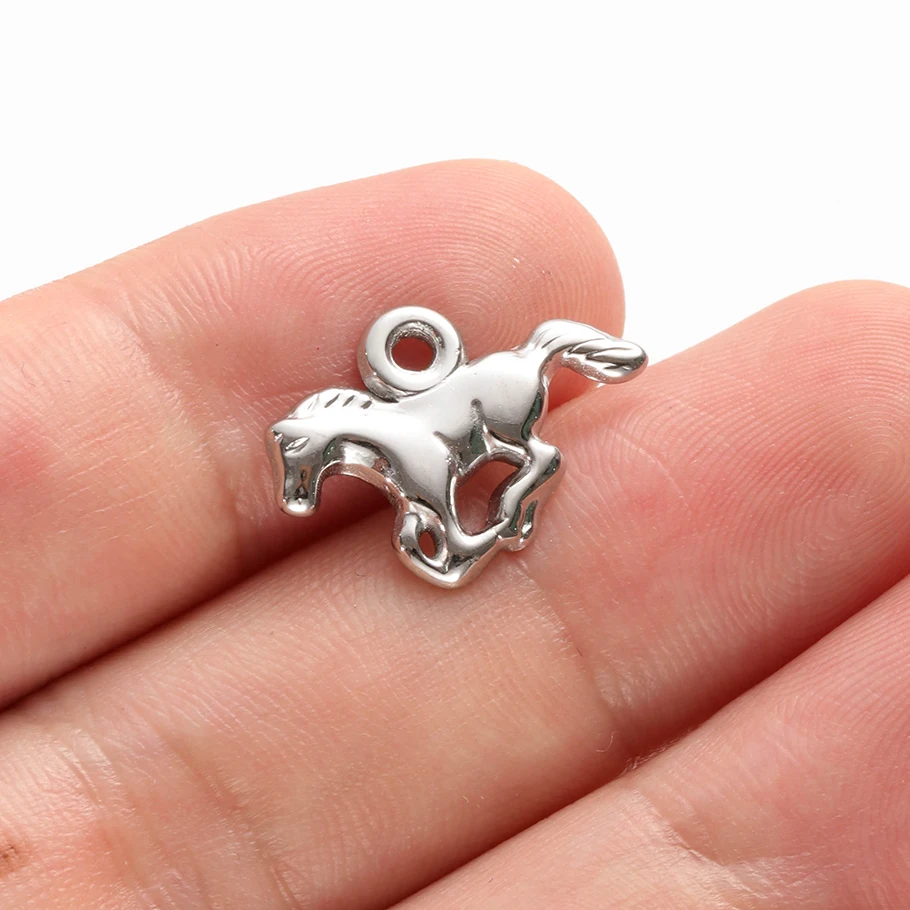 Verschiedene Tieranhänger aus Edelstahl (Gecko, Schmetterling, Pferd) für die Schmuckherstellung, Halsketten, Armbänder, DIY-Zubehör. – Detail 10