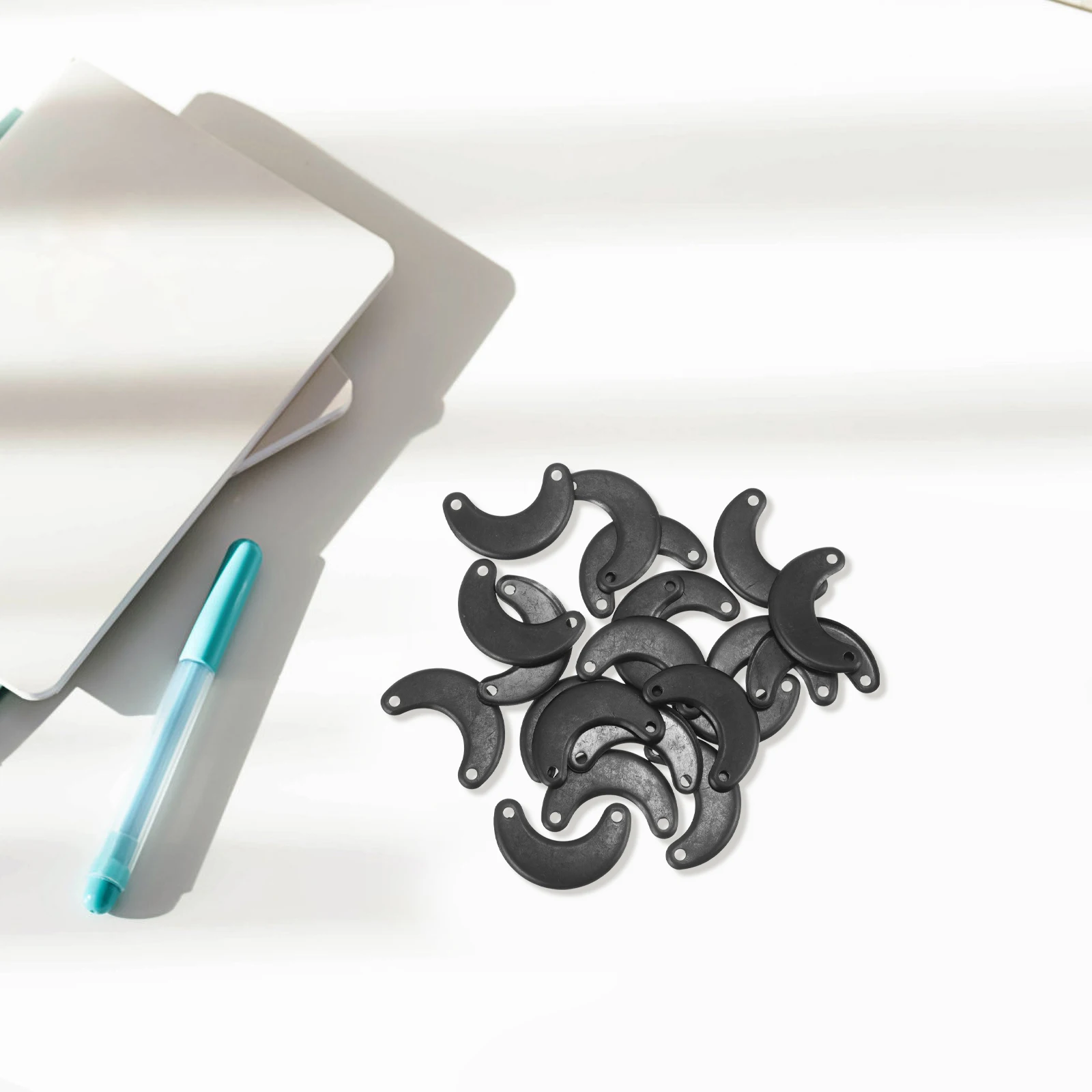 

50Pcs Photo Frame Hanging Hardware Stable Iron Fastener Kit for Picture Frame Back Support Decorative Turn Button Accessories