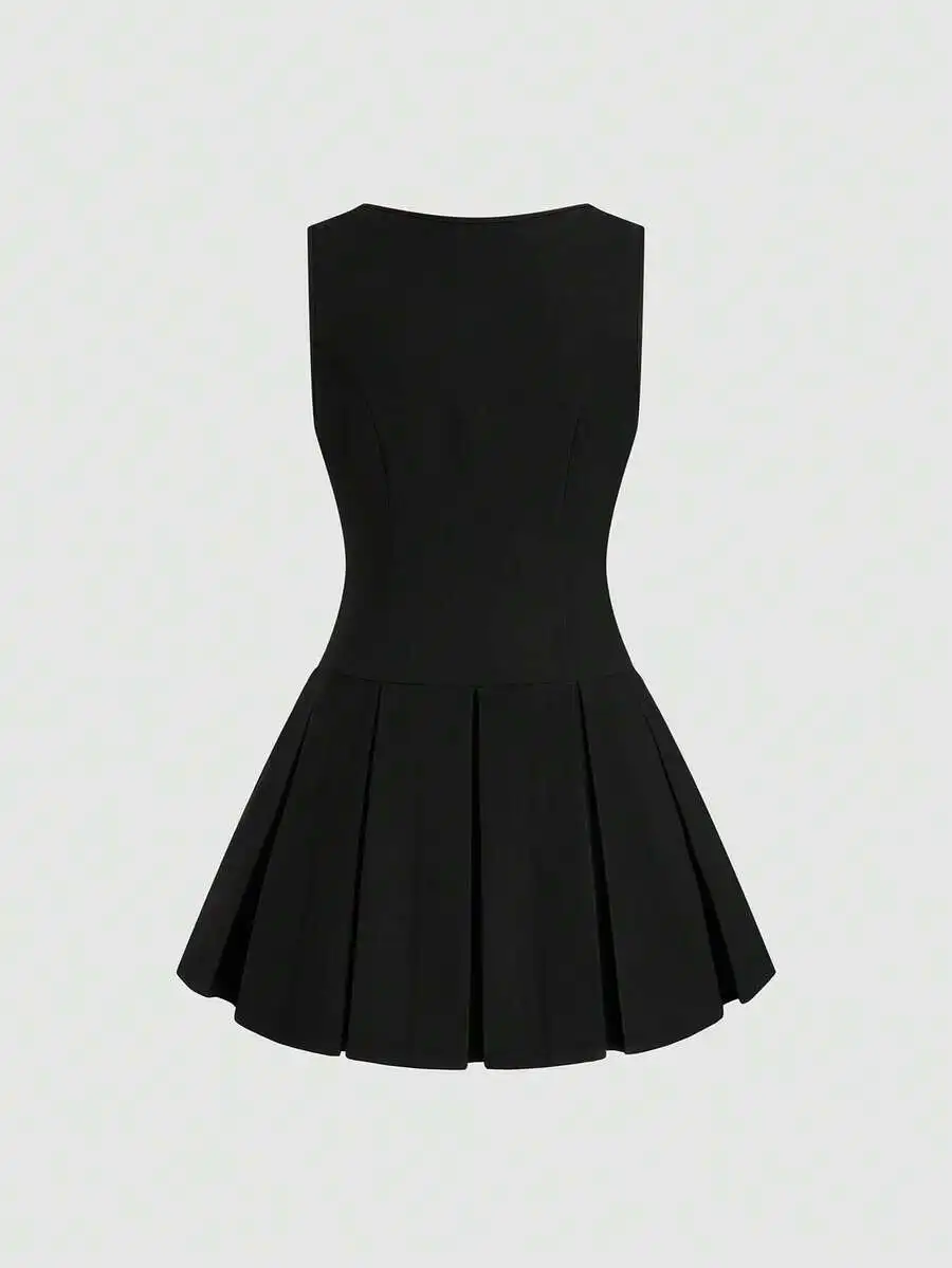 

Elegant Black Pleated Square Neck Dress With Metal Button Detail Office Party Style