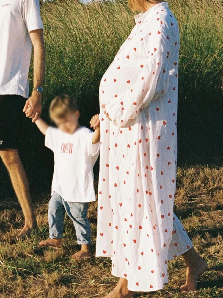 Red Heart Print Maternity Dress Photoshoot Vintage Long Sleeve Pregnancy Photography Gown Loose Fit Sweet Maternity Photo Outfit