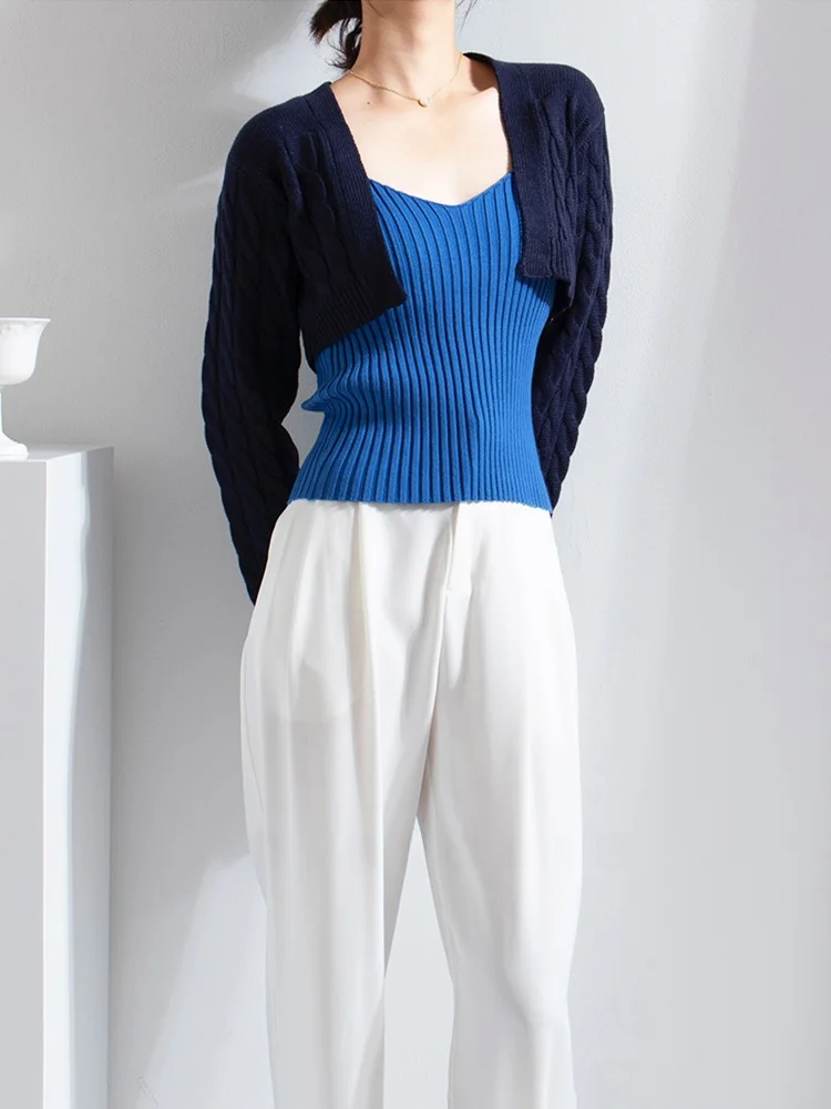 

Весенне-осенний вязаный свитер 2026 года, имитация комплекта из двух предметов, новый дизайн, цветные блоки, женский модный повседневный приталенный свитер с длинными рукавами