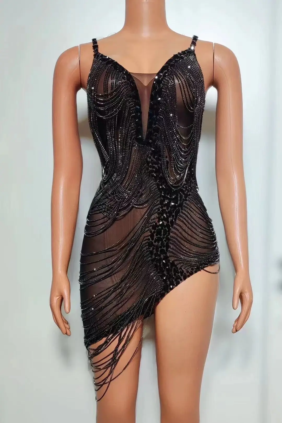 

Black Low-cut Luxury Chain Hip Skirt Birthday Dinner Light Luxury Gift Skirt Bar Dancing Female Performance Uniform Robe Femme