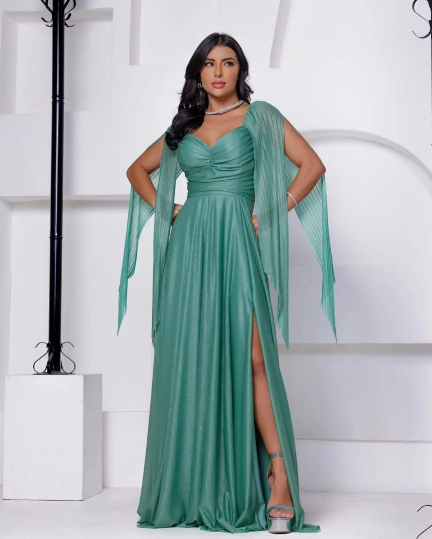 

Customized Green Lace Ball Gowns Sweetheart Neck Front Slit Backless Evening Dresses Floor Length Formal Party Dress 2025 New
