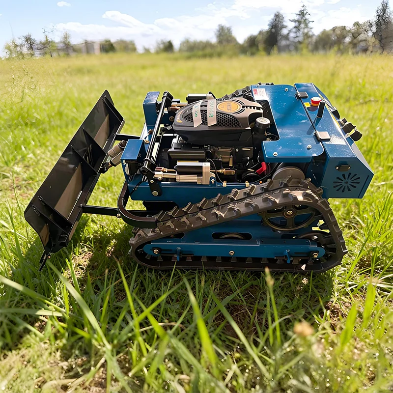 

Industrial Crawler Remote Lawn Mower Heavy Brush Grass Cutter 75 Slope 1000mm Flail Mulcher Customized for Wetland Swamp