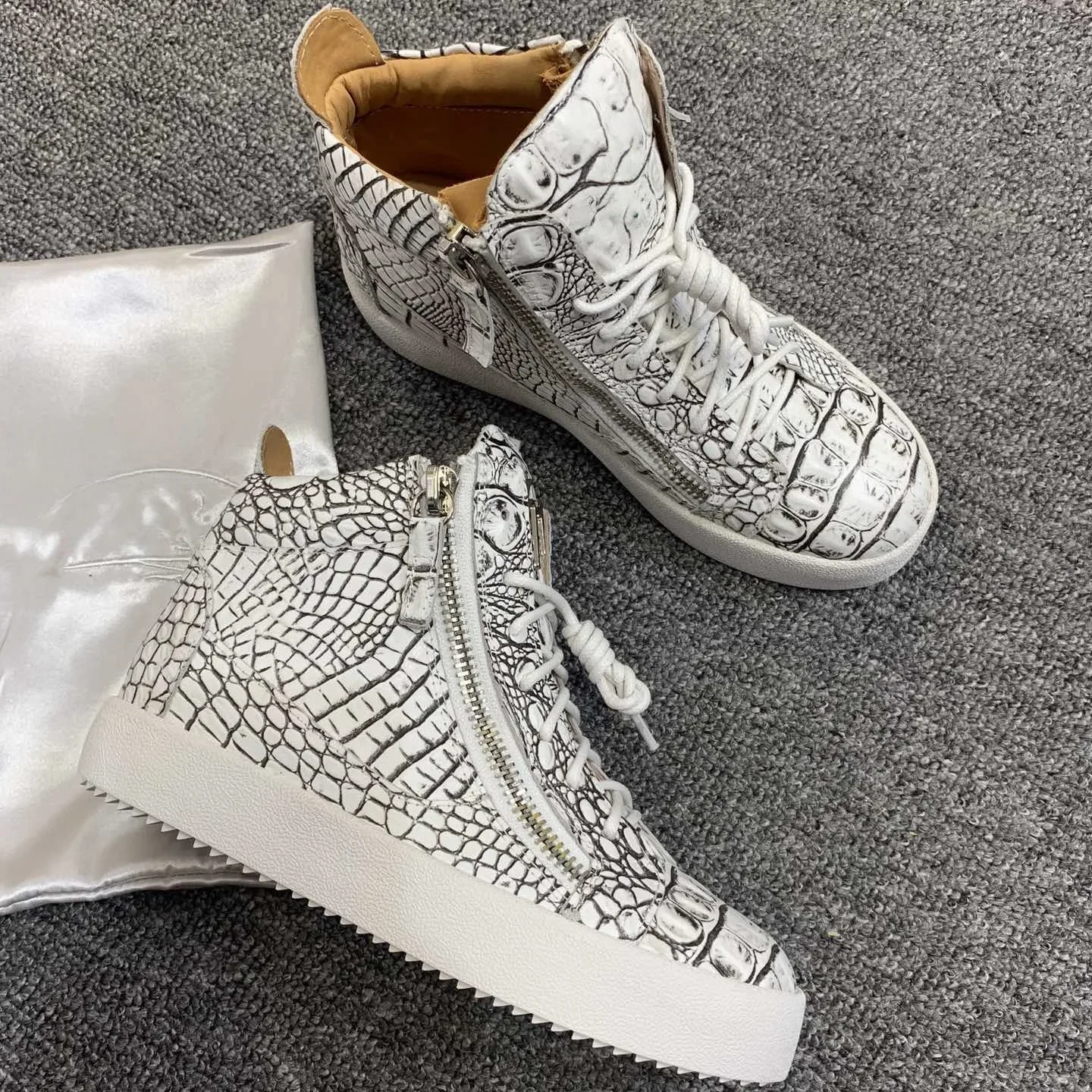 Top Quality Classic Mens Casual Sneakers Women High-top Real Leather Tennis Luxury Brand Designer Unisex Sports shoes ADN846