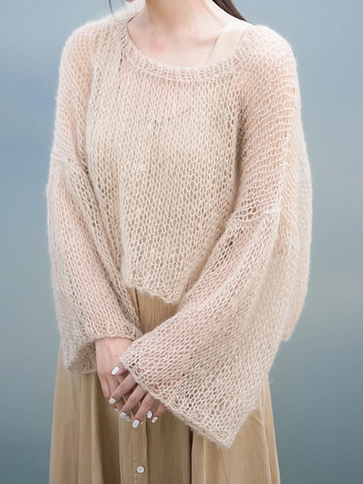 

Retro Hepburn round Ne Loose Knitted Camere Sweater Women's Faion Moisture ng Color Commute Sle ort Length