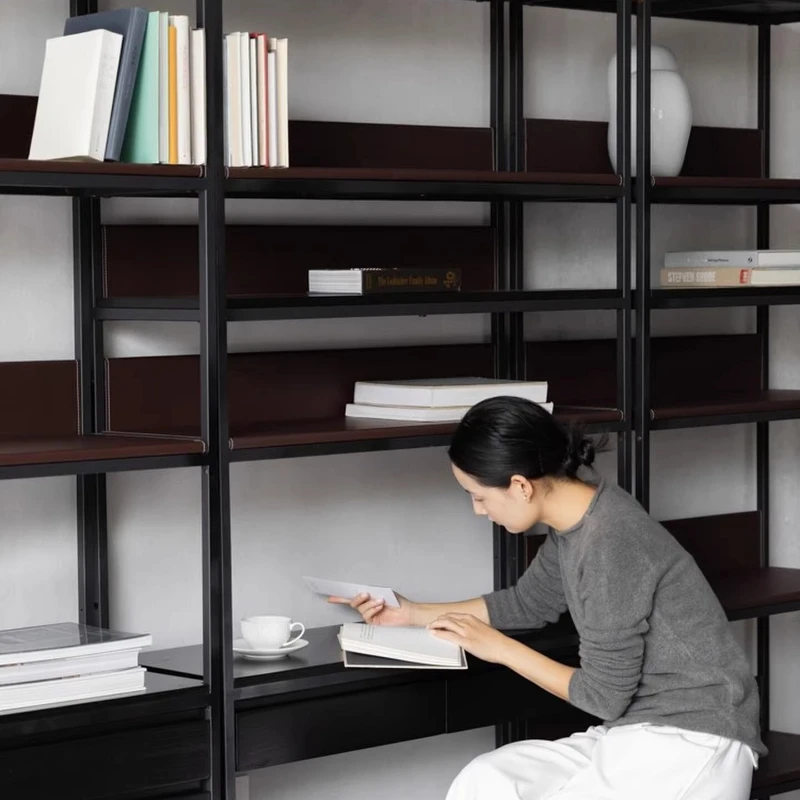 

Large-capacity bookshelf exhibition