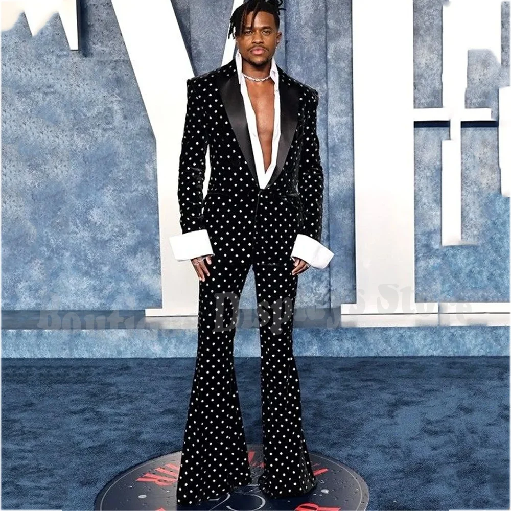 

Black Velvet Men's Suit 2 Pieces Circle Point Satin Peaked Lapel Blazer Set Bell-Bottoms Party Stage Chic Elegant Male Outfit