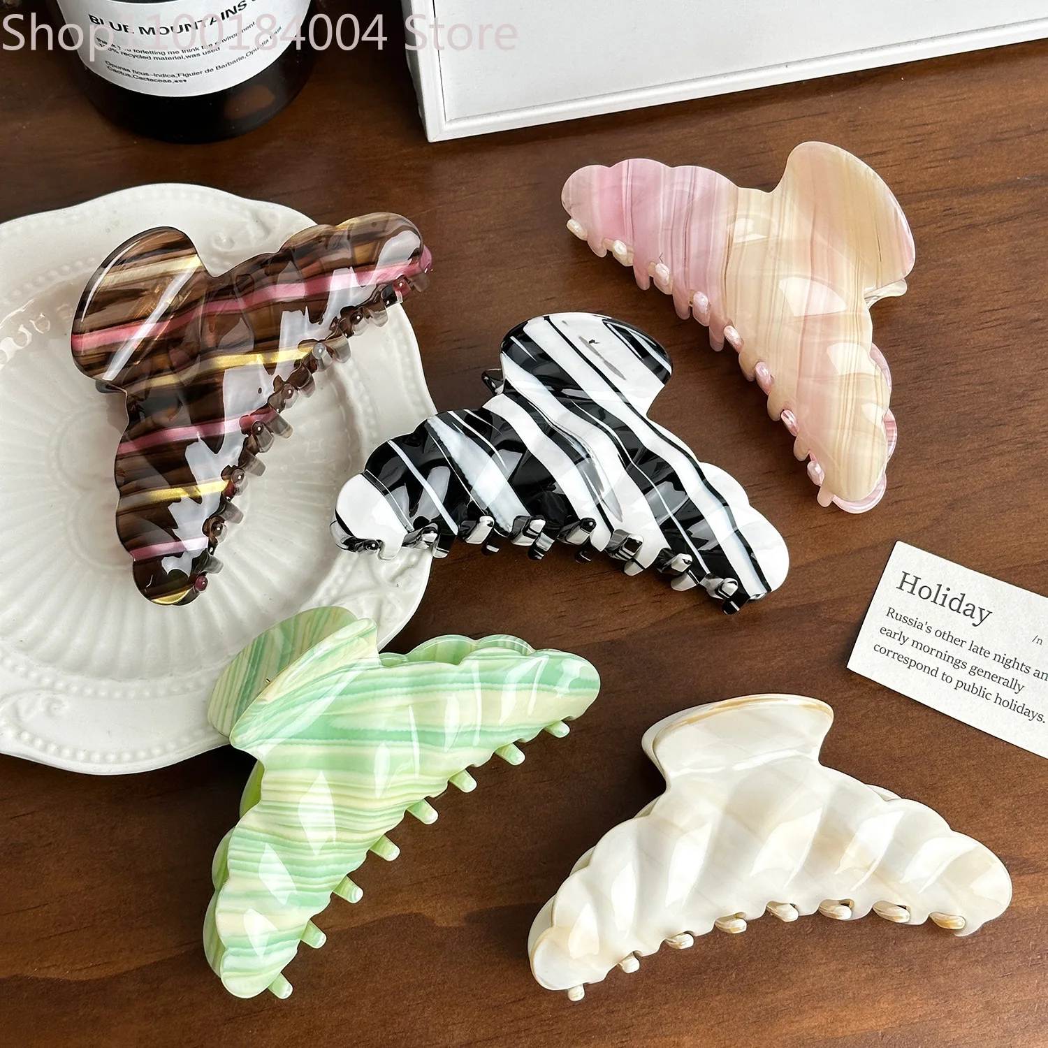 Korean-style versatile acetate hair clips, high-end ox horn hair clips, large volume updo shark clips, and hair accessories