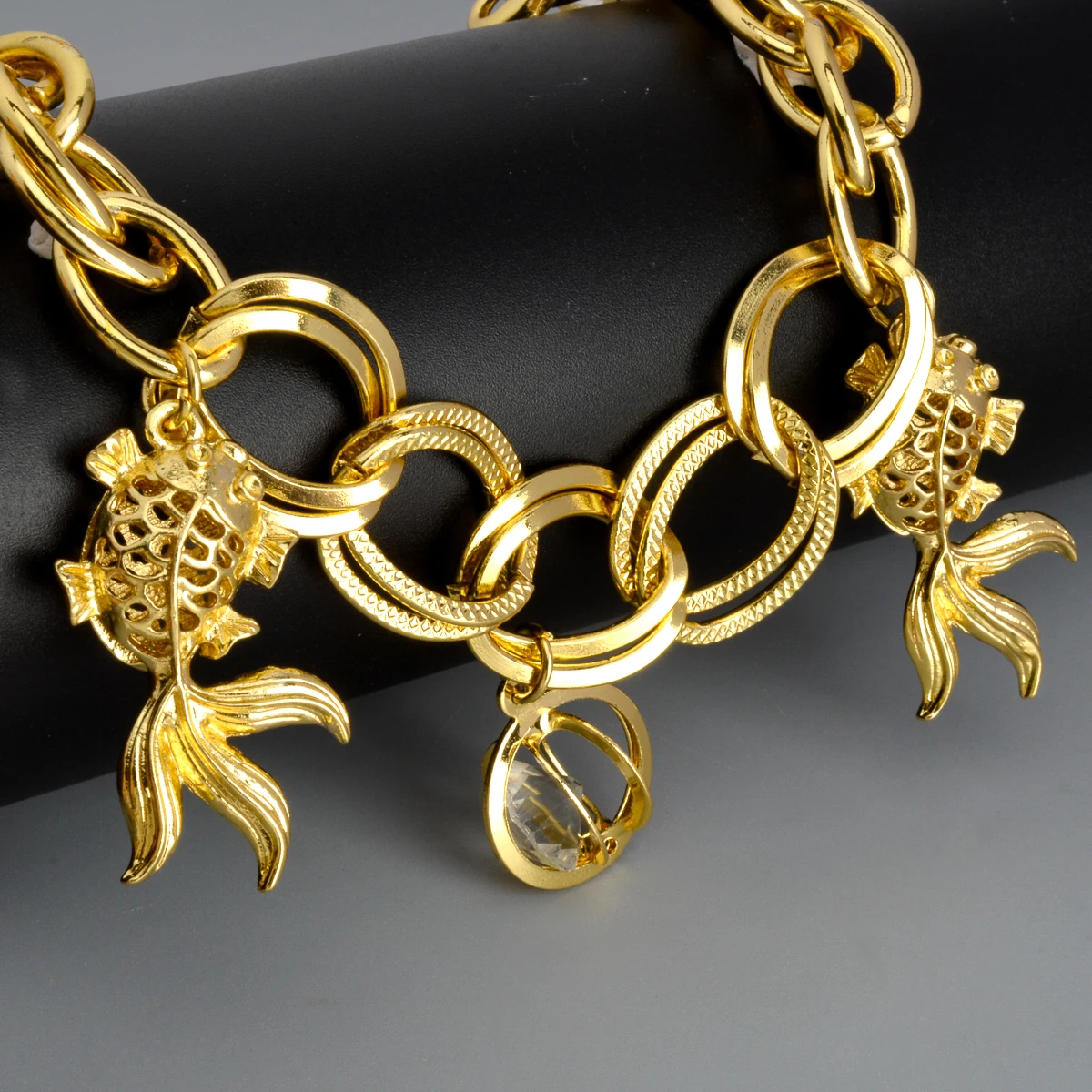 Fashion Gold Bracelet Plated Small Goldfish Charms Bracelets For Women Adjustable Hand Link Chain Engagement Party Female Gift