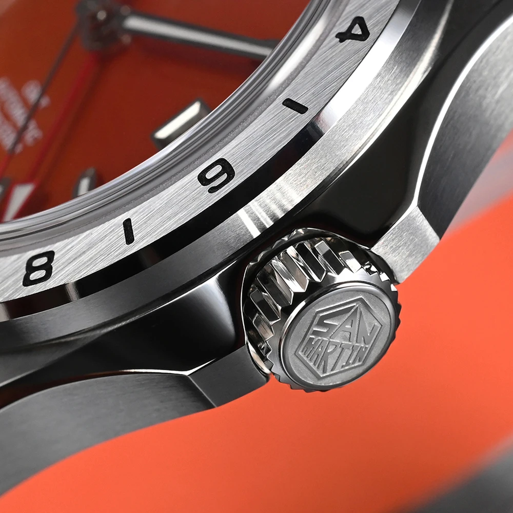 San Martin 39Mm Jam Tangan Pria Batu Giok Hijau Batu Akik Merah Batu Permata Mineral Langka NH34 GMT Jam Tangan Mekanis Otomatis Safir SN0129