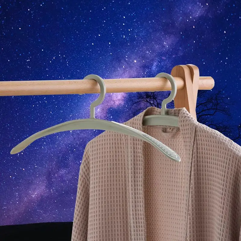 

Ultimate Space-Saving Solution for Bedroom: Innovative Plastic Hangers for Efficient Household Clothes Hanging and Stylish Bedr