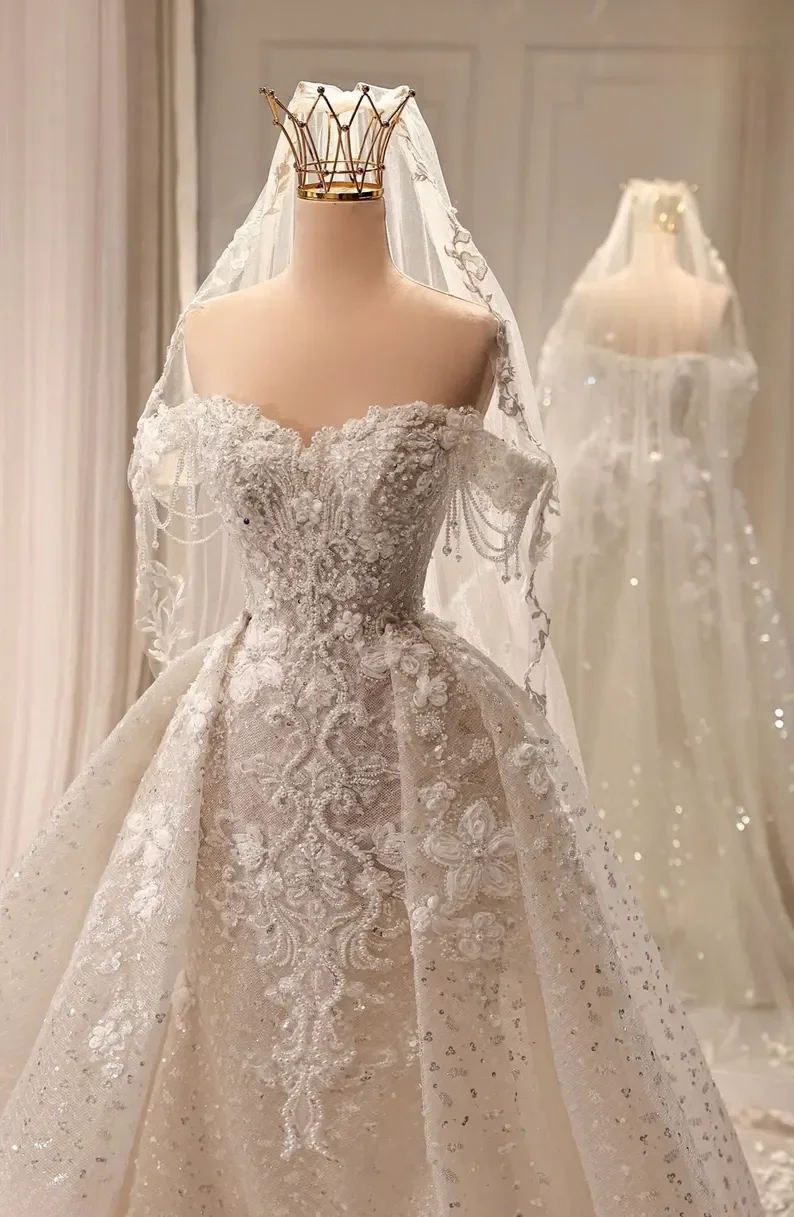 ที่กําหนดเอง 2025 ชุดแต่งงานหรูหราแขนกุด Elegant Beaded ชุดแต่งงานเงือก PLUS ขนาดชุดแต่งงานขายร้อน