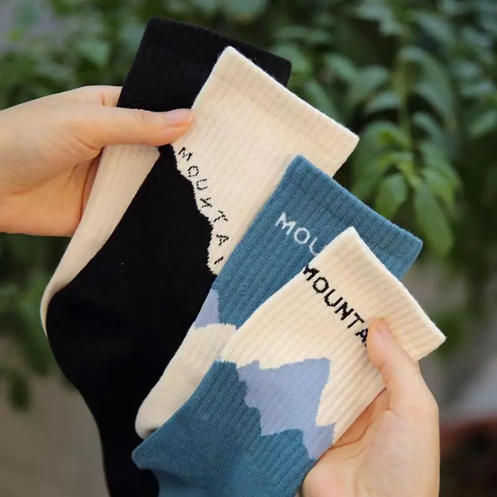 

Men Women Sport Socks Mid-calf Design Couple Socks Stylish Unisex Mid-tube Sport Socks Asymmetrical Striped Design Hop Style