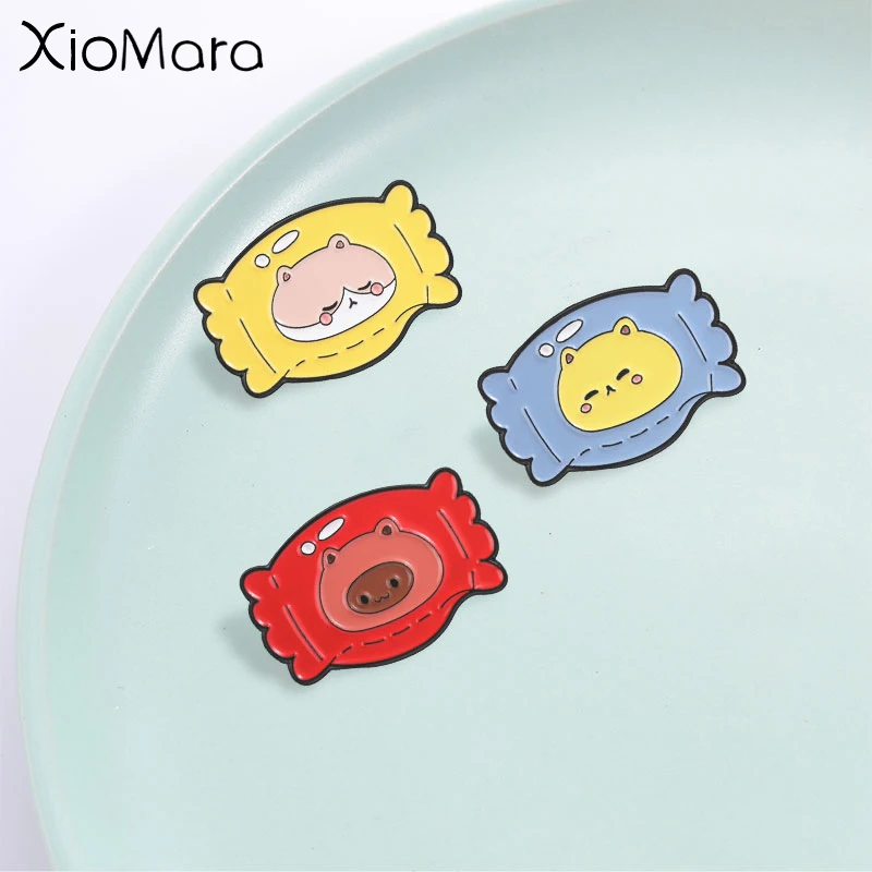 Cute animal Candy Badge, Capybara Cat Hamster Lovely Enamel Pin, Fashion Backpack Clothing Accessory, Sweet Gift For Pet Lovers