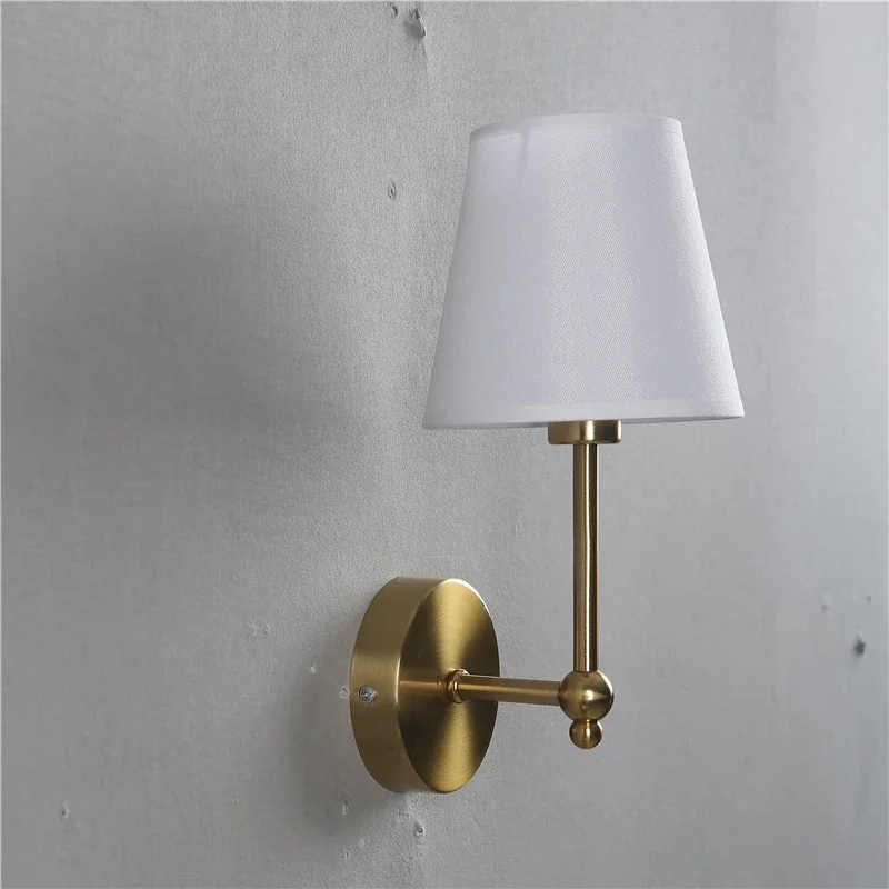 American Retro Wall Lamps LED Black and Gold Linen Covered Wall Lamp Bedroom Bedside Lights Luxury Wall Sconce Lighting Fixtures