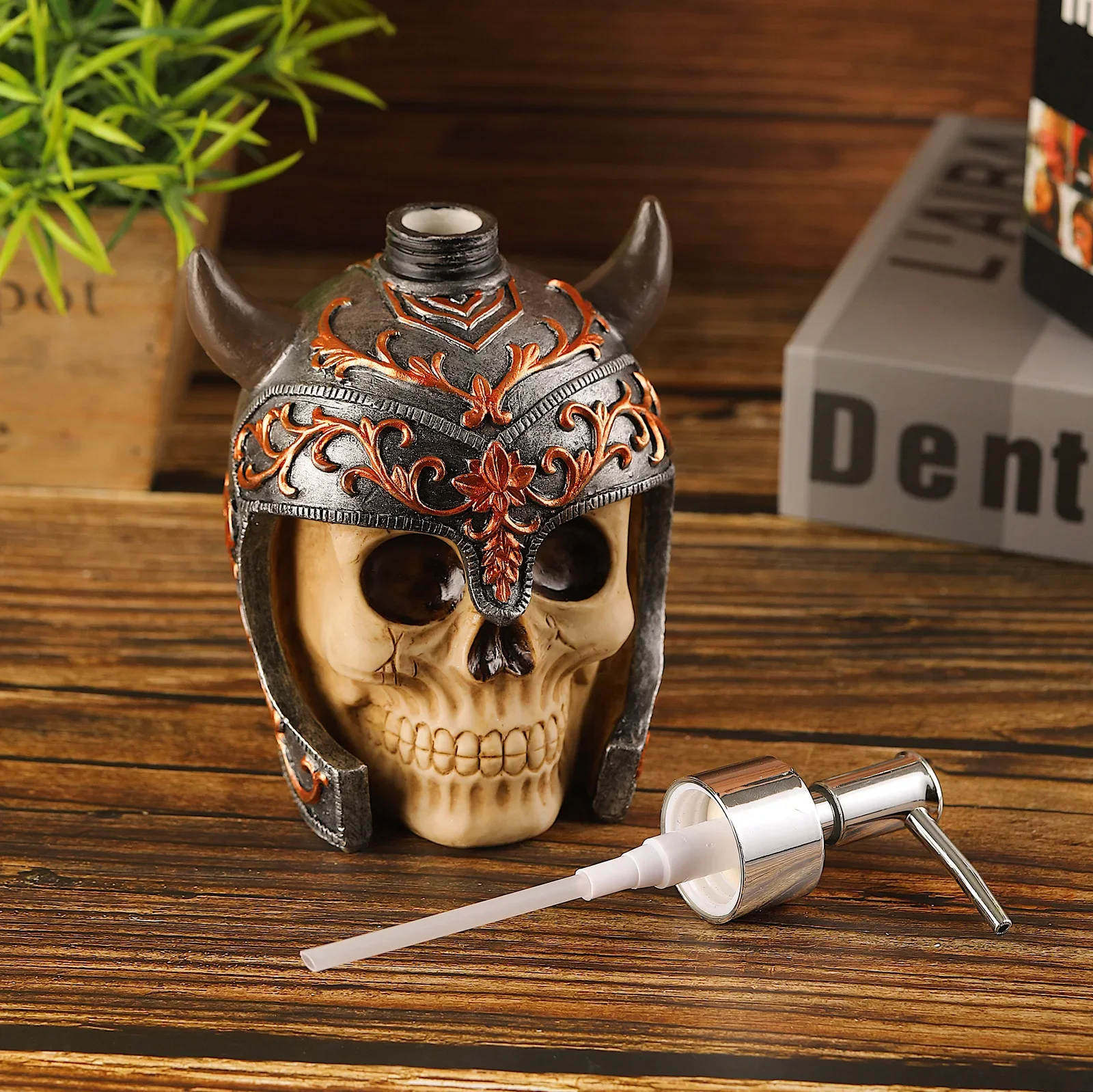 300ML Retro Empty Skull Soap Dispenser Bottle Refill Pump Bottles Lotion Holder  Foam Pump Bottles Halloween Decoration Ornament