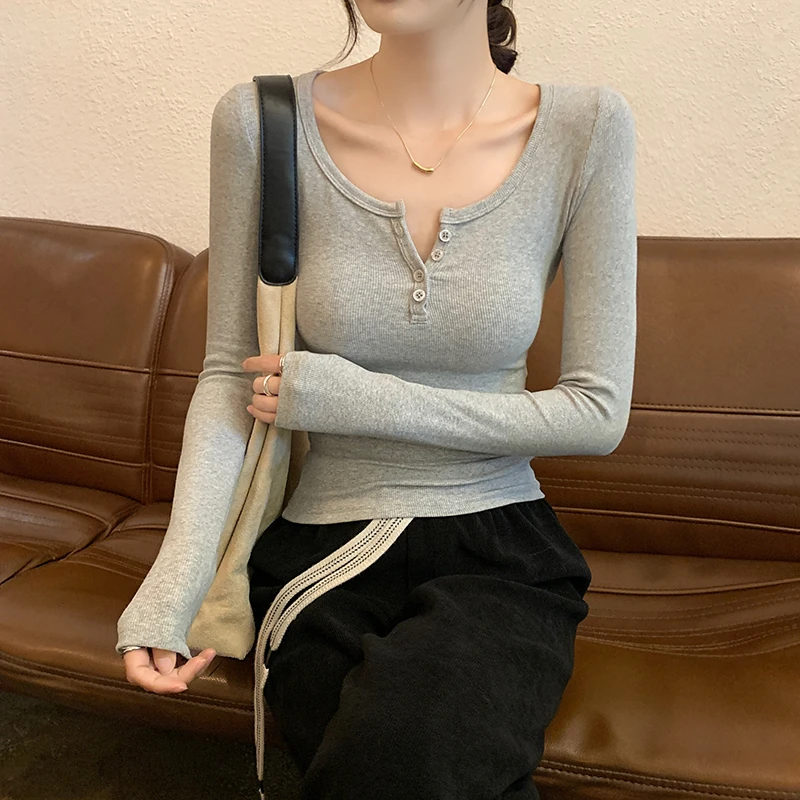 AOSSVIAO 2026 Herbst Damen T-Shirt Stilvolles Langarm-Shirt in Unifarbe mit O-Ausschnitt, schmal geschnittenes Basic-Top, vielseitiges Layering-Oberteil. – Detail 14