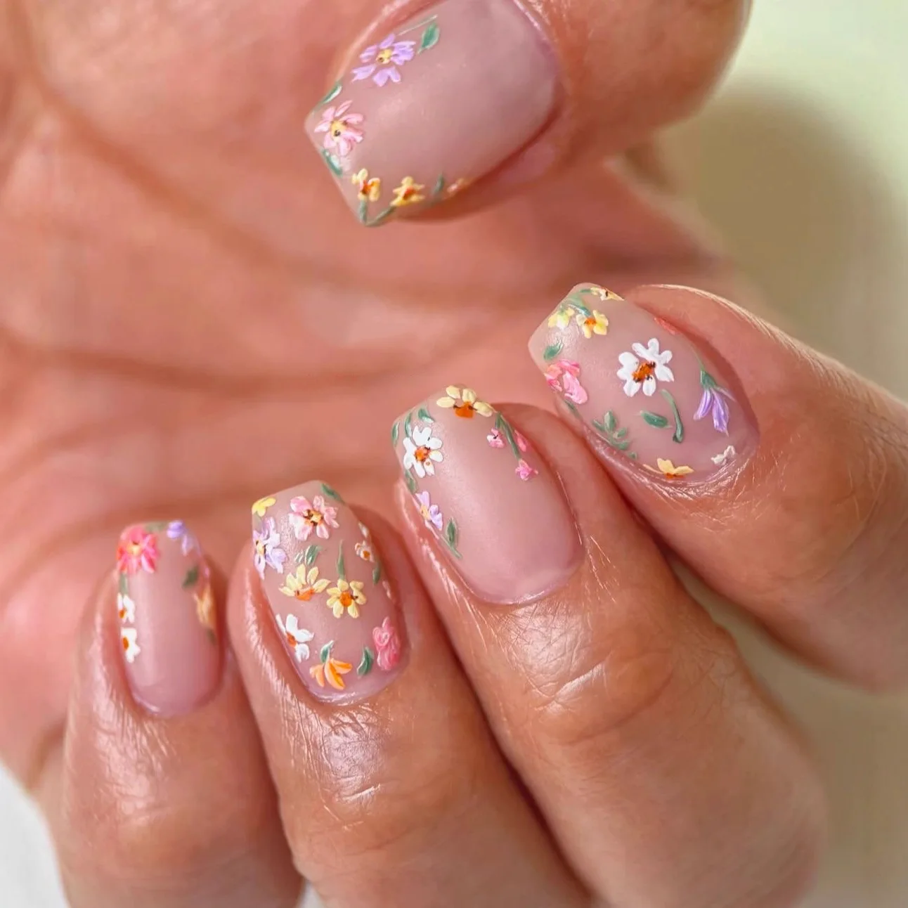 24pcs Wearable False Nails Tips Flower Nude Pink Fake Nail Art Simple Short Square Press on Nails Sets Ballet Full Cover Nail
